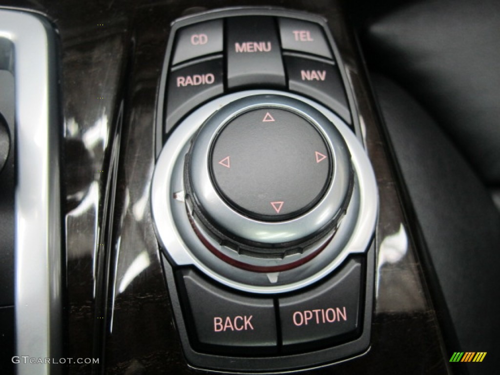 2011 BMW 5 Series 550i xDrive Sedan Controls Photo #74242607