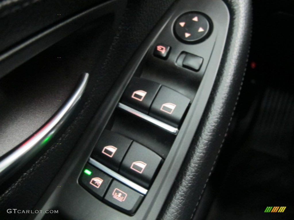 2011 BMW 5 Series 550i xDrive Sedan Controls Photo #74242733