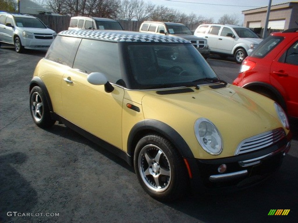 Liquid Yellow Mini Cooper