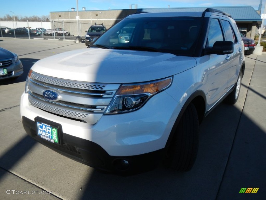 2012 Explorer XLT 4WD - White Platinum Tri-Coat / Medium Light Stone photo #9