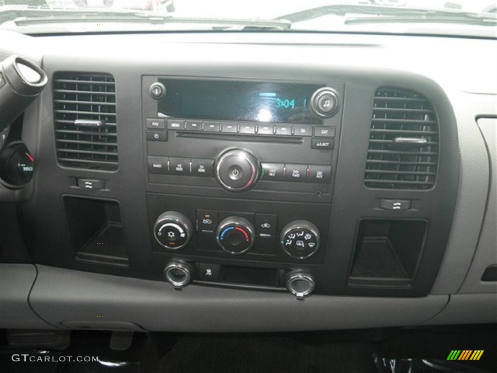 2008 Silverado 1500 LS Crew Cab - Silver Birch Metallic / Dark Titanium photo #36