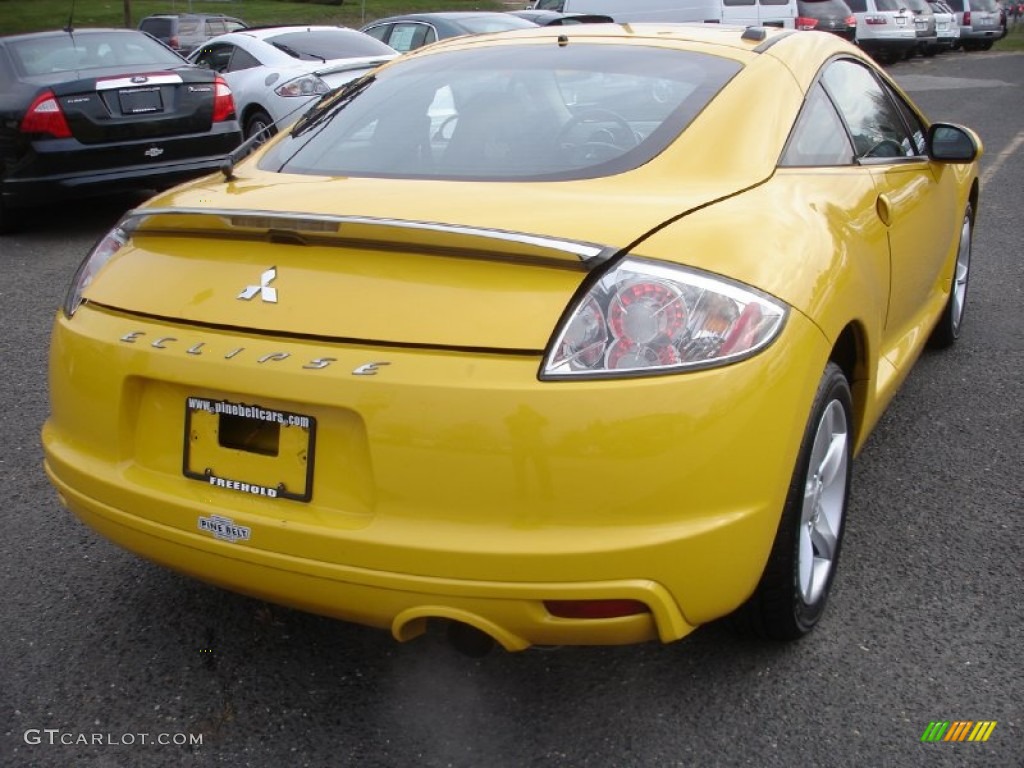 2009 Eclipse GS Coupe - Solar Satin Yellow / Dark Charcoal photo #4
