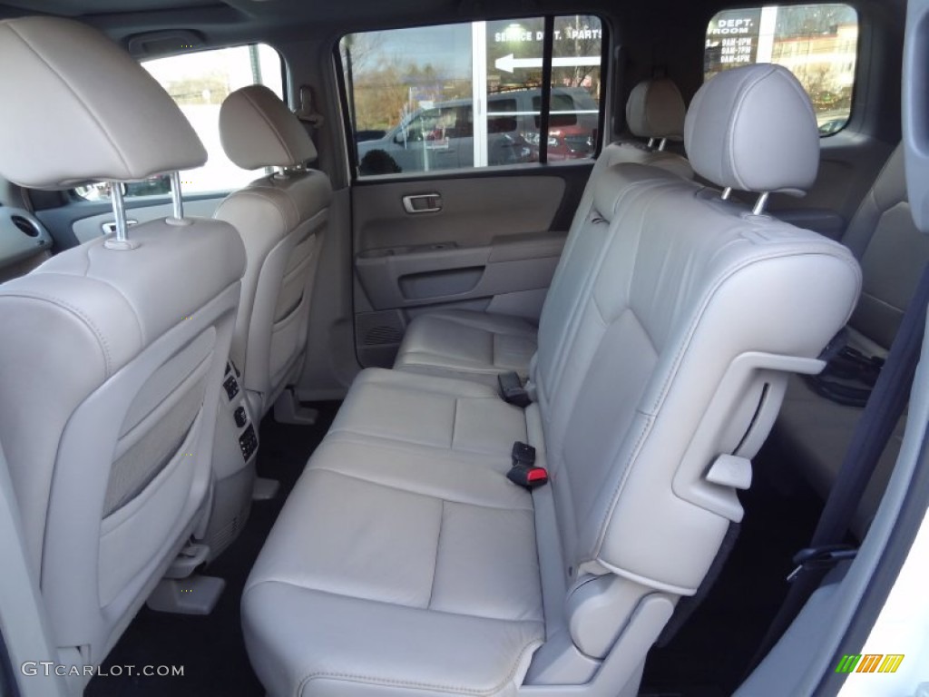2009 Pilot EX-L 4WD - Taffeta White / Beige photo #16