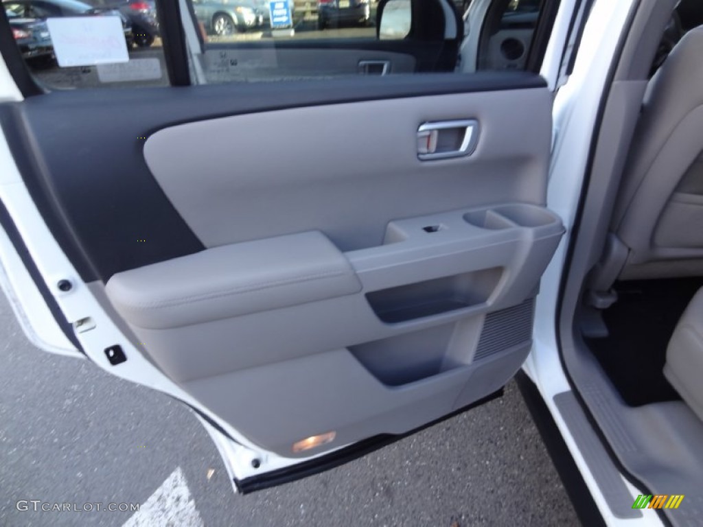 2009 Pilot EX-L 4WD - Taffeta White / Beige photo #20