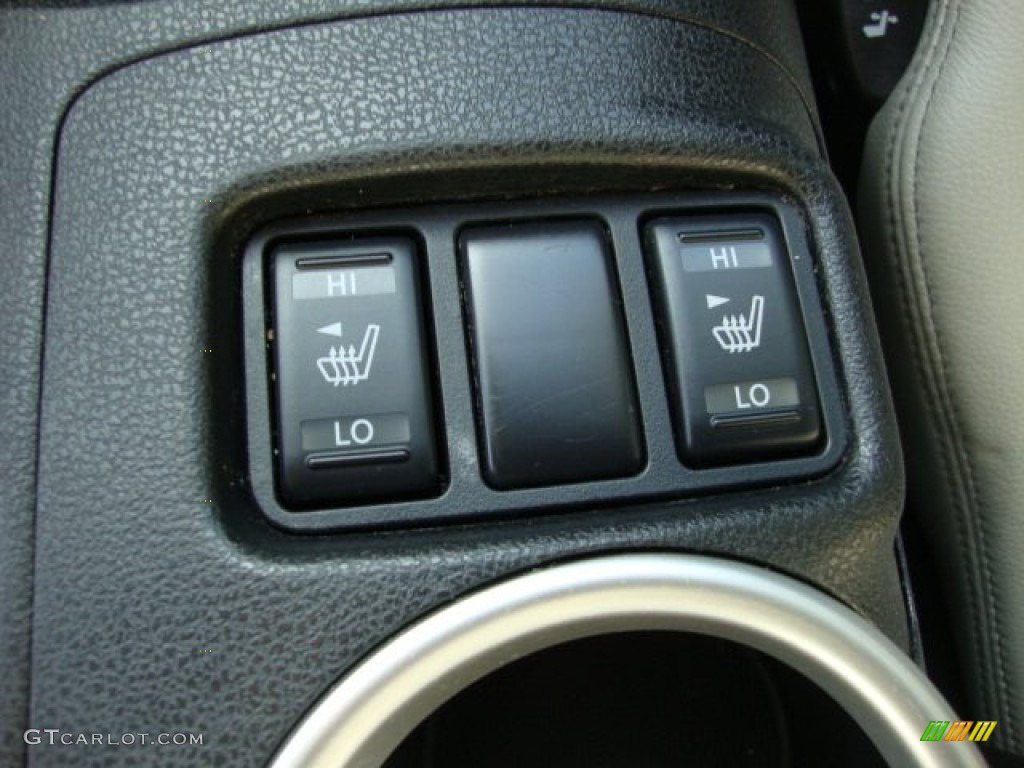 2009 Nissan 370Z Sport Touring Coupe Controls Photo #74259610