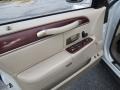 2003 White Pearl Lincoln Town Car Executive  photo #7