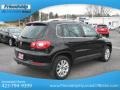 Deep Black Metallic - Tiguan SE Photo No. 7