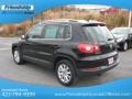 Deep Black Metallic - Tiguan SE Photo No. 9