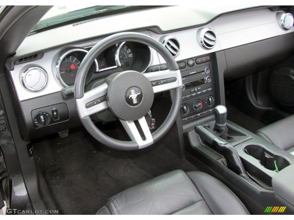 2007 Ford Mustang GT Premium Convertible Dashboard Photos