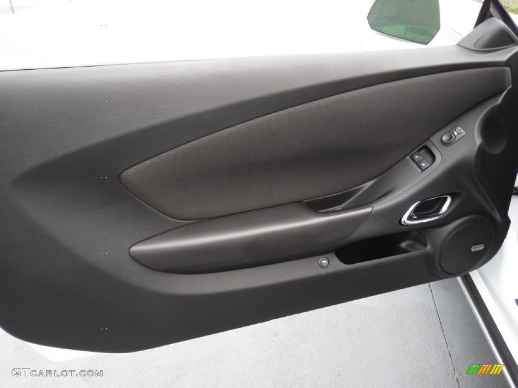 2010 Chevrolet Camaro SS Coupe Door Panel Photos