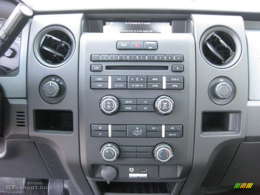 2013 Ford F150 STX SuperCab 4x4 Controls Photo #74268310