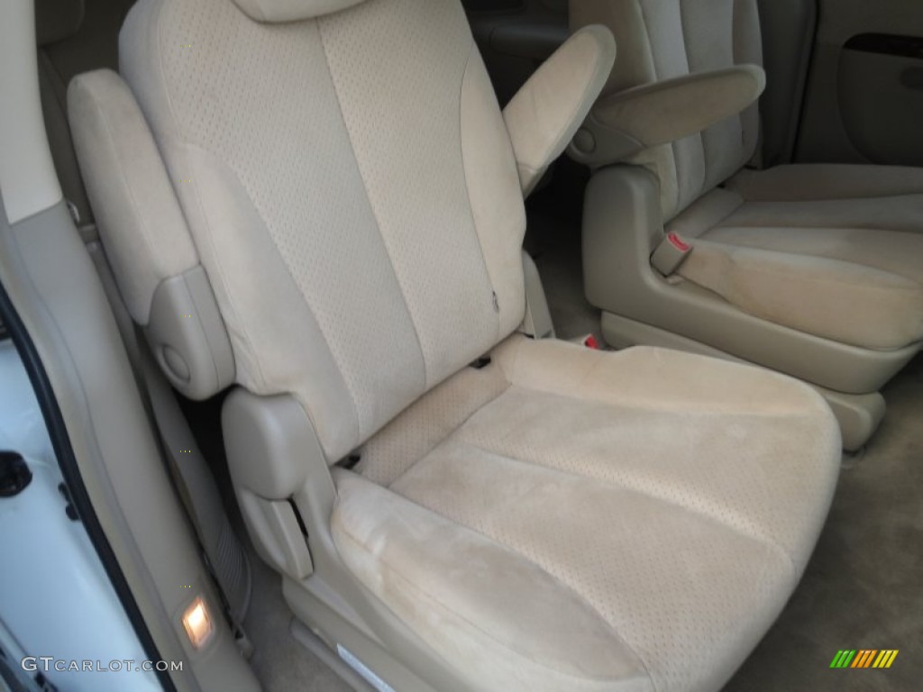 2007 Entourage GLS - Cosmic White / Beige photo #25