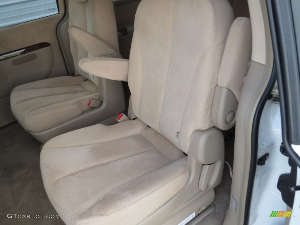 2007 Entourage GLS - Cosmic White / Beige photo #28