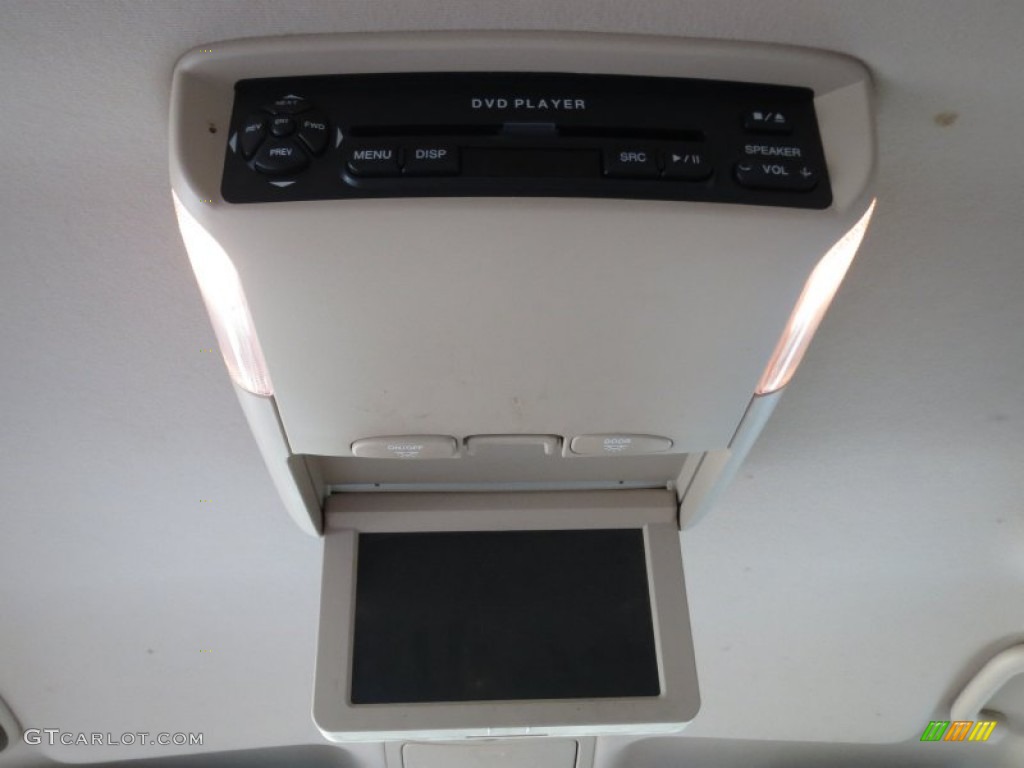 2007 Entourage GLS - Cosmic White / Beige photo #33