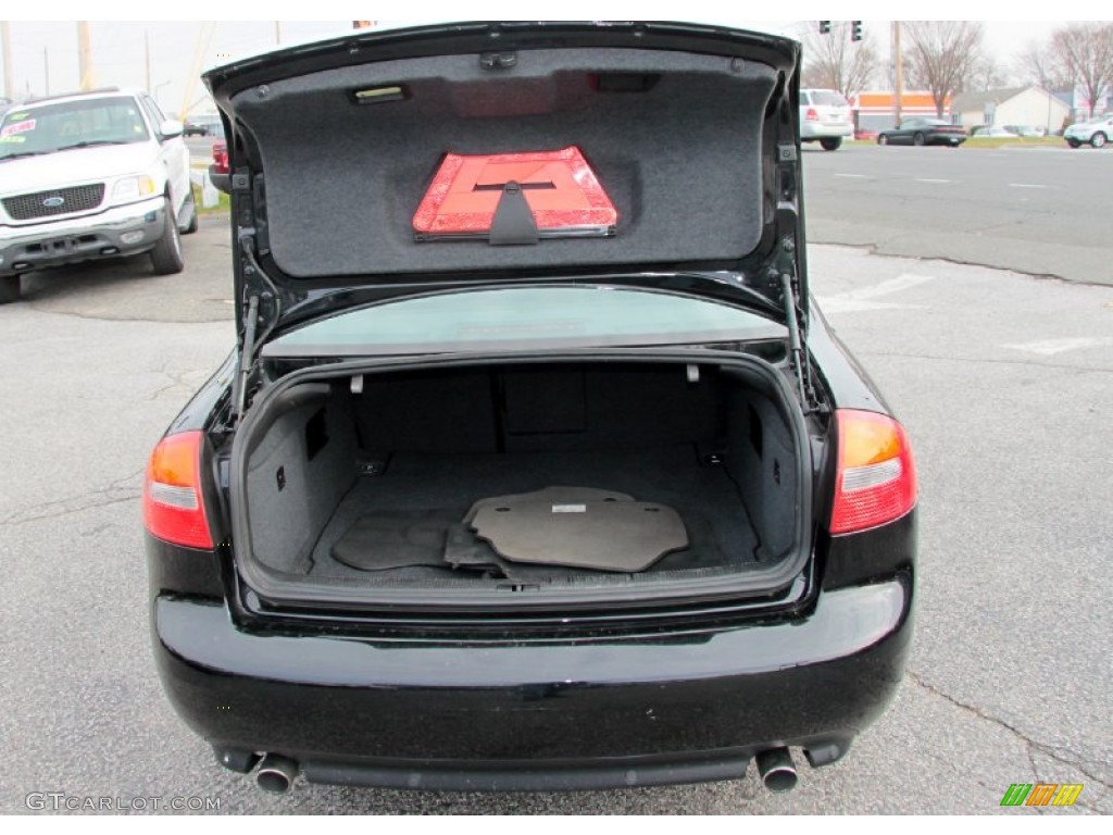 2003 Audi A6 2.7T quattro Sedan Trunk Photo #74270971