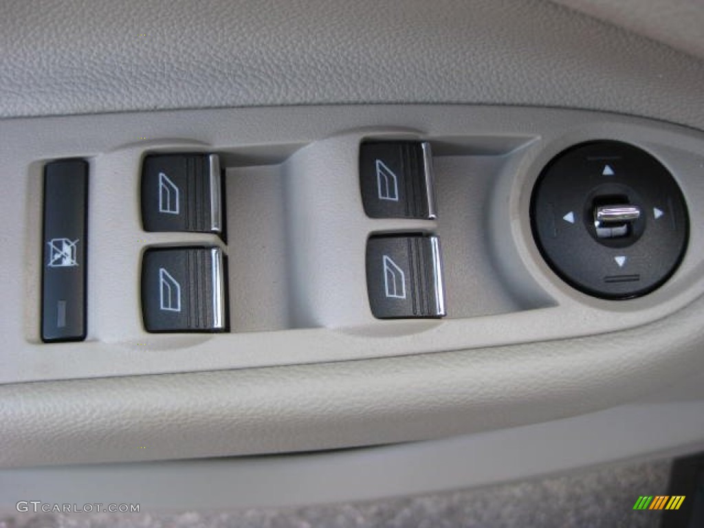 2013 C-Max Hybrid SEL - White Platinum / Medium Light Stone photo #13