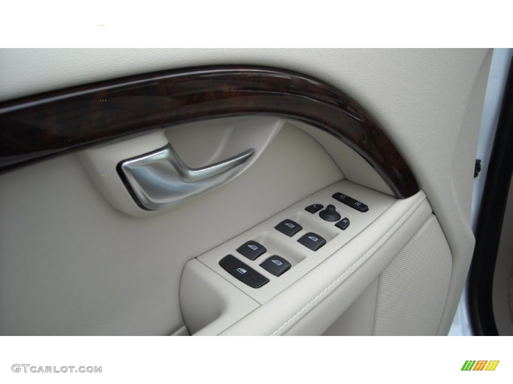 2013 Volvo XC70 3.2 Controls Photo #74272411