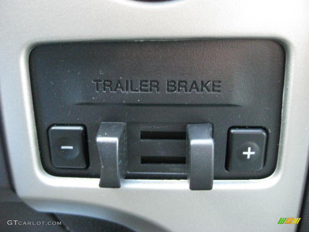 2013 F150 XLT SuperCrew 4x4 - Green Gem Metallic / Steel Gray photo #23