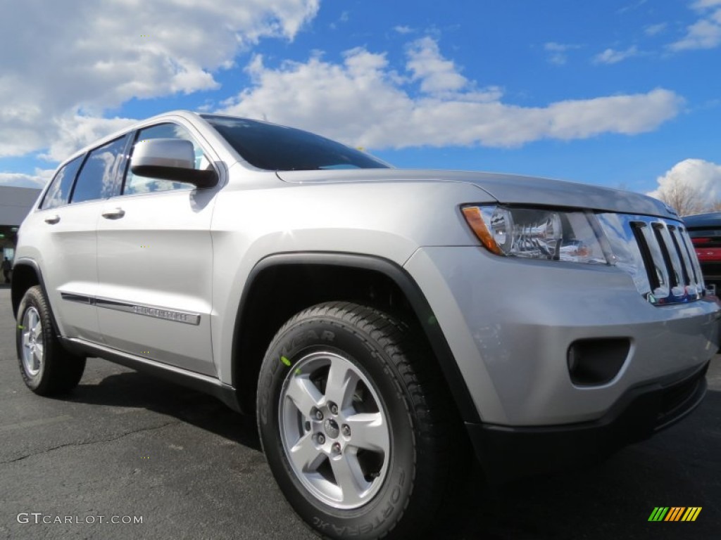 2013 Grand Cherokee Laredo - Bright Silver Metallic / Black photo #4