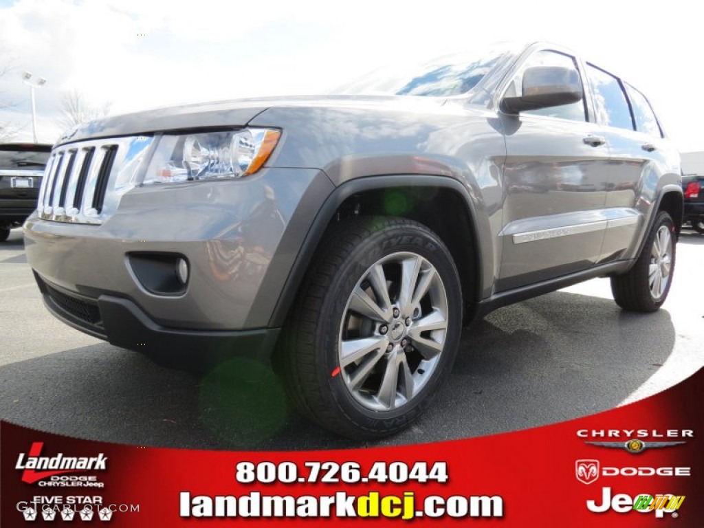 2013 Grand Cherokee Laredo X Package - Mineral Gray Metallic / Black photo #1