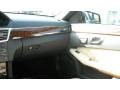 Black - E 350 Sedan Photo No. 16