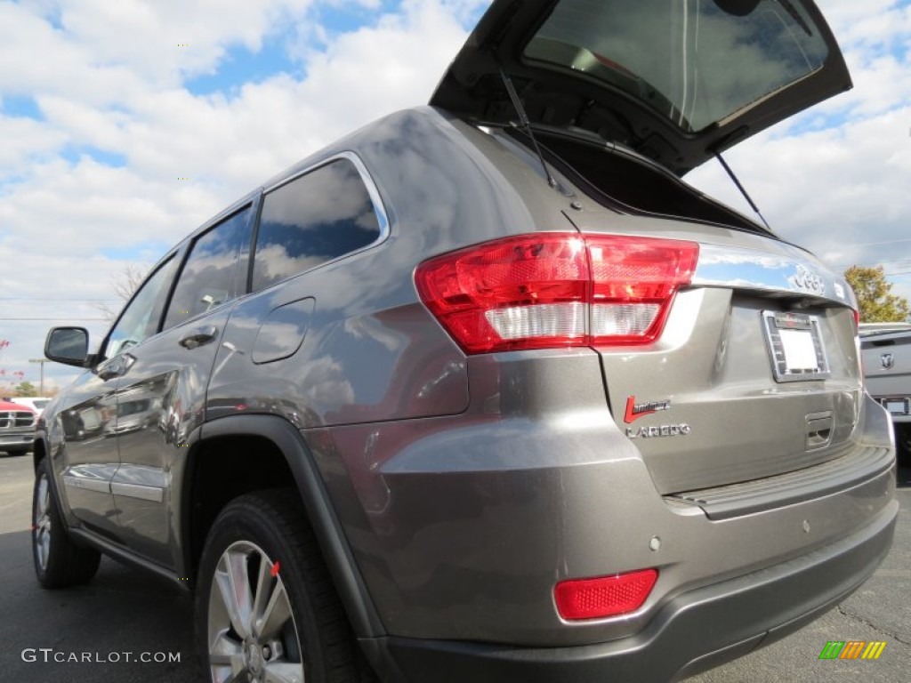 2013 Grand Cherokee Laredo X Package - Mineral Gray Metallic / Black photo #8