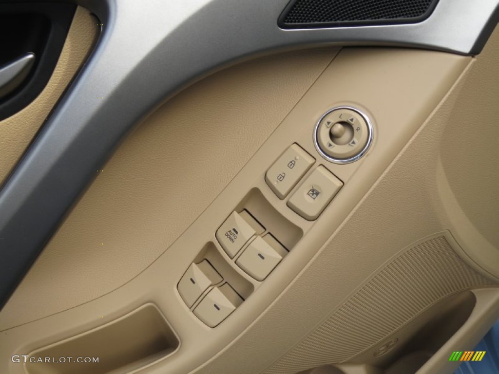 2012 Hyundai Elantra GLS Controls Photo #74275402