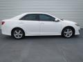 Super White - Camry SE Photo No. 2