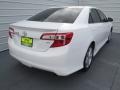 Super White - Camry SE Photo No. 3