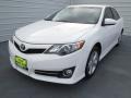Super White - Camry SE Photo No. 6