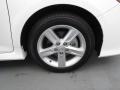 Super White - Camry SE Photo No. 14