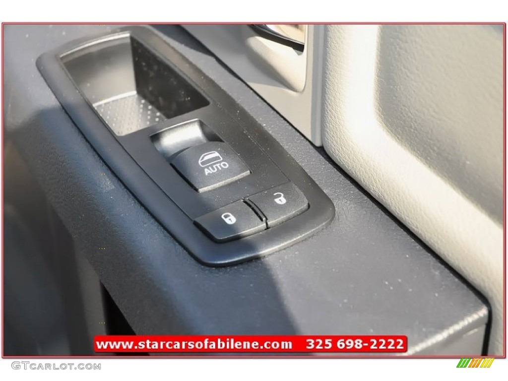 2012 Ram 1500 Lone Star Crew Cab - Bright Silver Metallic / Dark Slate Gray photo #25