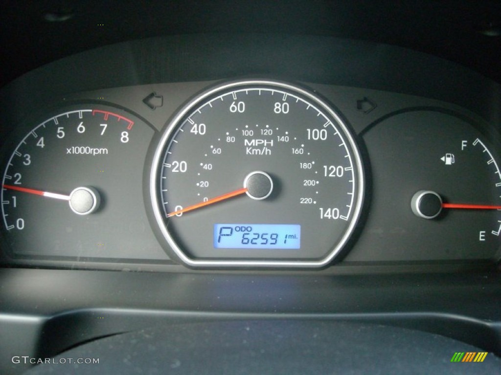 2009 Elantra SE Sedan - Quicksilver / Gray photo #14