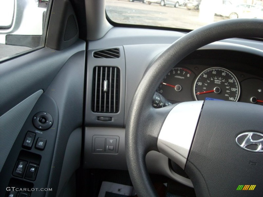 2009 Elantra SE Sedan - Quicksilver / Gray photo #15