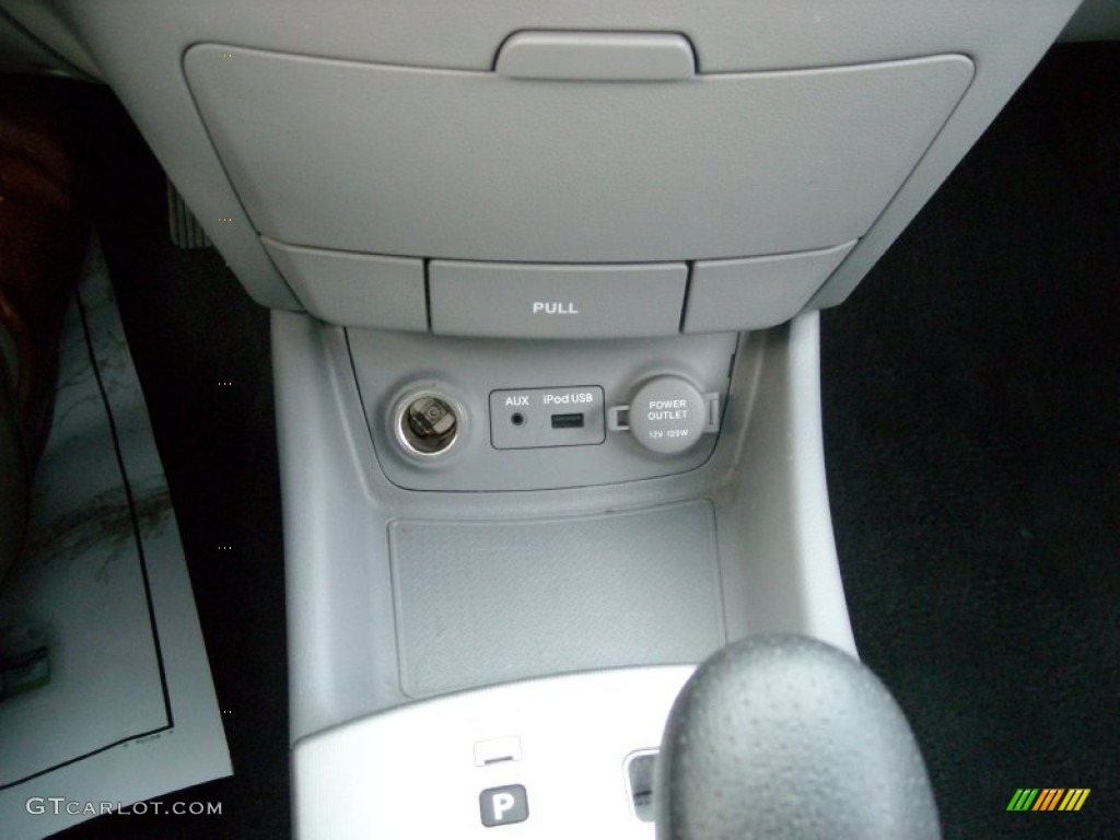 2009 Elantra SE Sedan - Quicksilver / Gray photo #22
