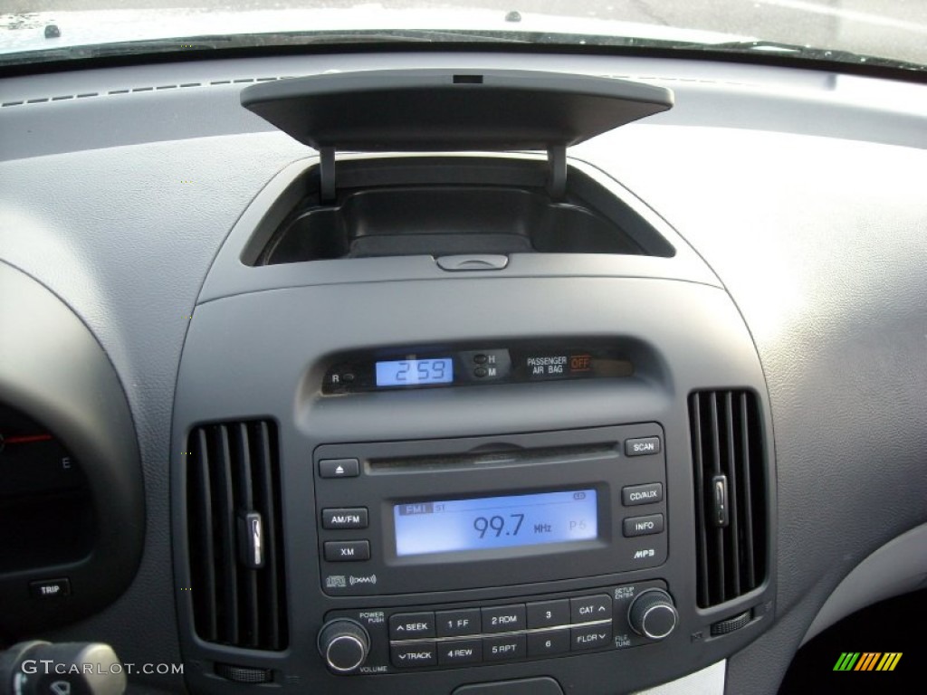 2009 Elantra SE Sedan - Quicksilver / Gray photo #23