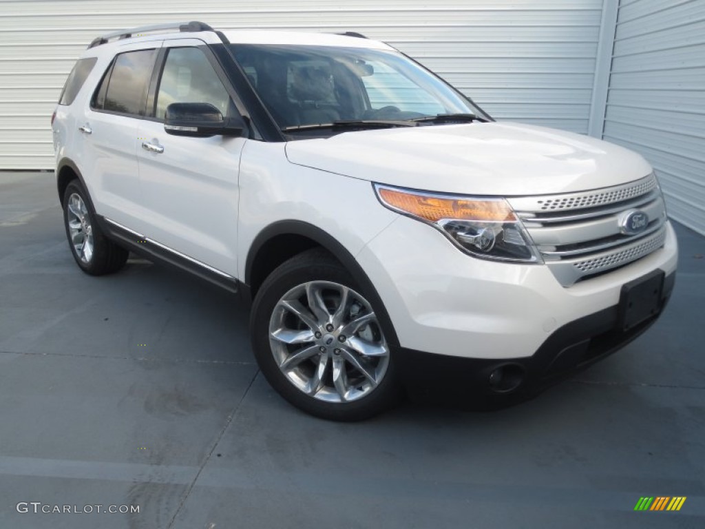 2013 Explorer XLT - Oxford White / Charcoal Black photo #1