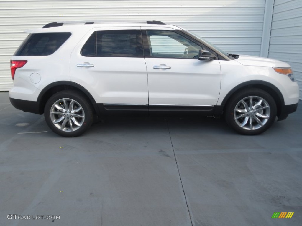 2013 Explorer XLT - Oxford White / Charcoal Black photo #2