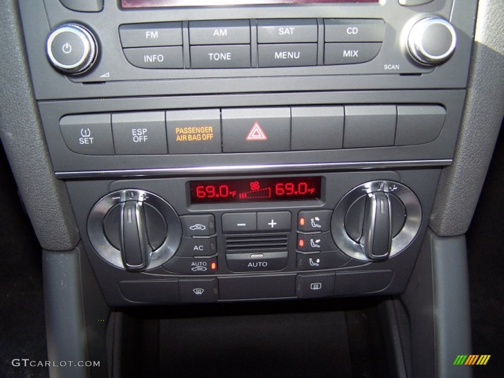 2009 Audi A3 2.0T Controls Photo #74282674