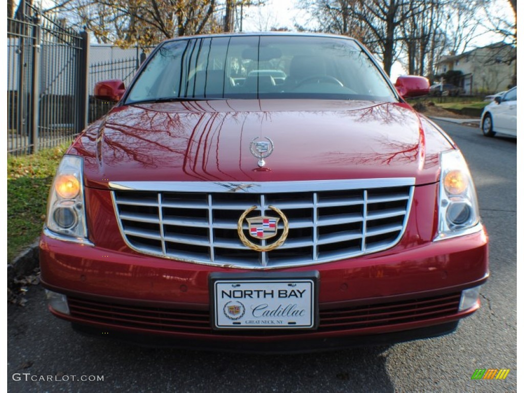 2006 DTS  - Crimson Pearl / Shale photo #2