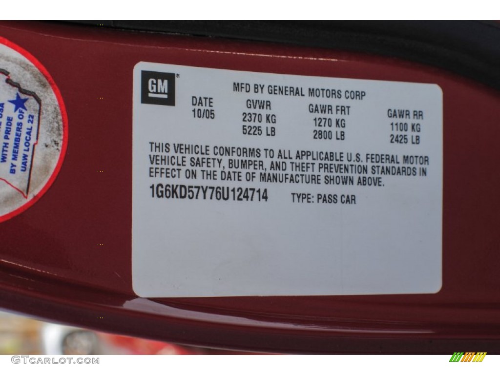 2006 DTS  - Crimson Pearl / Shale photo #27