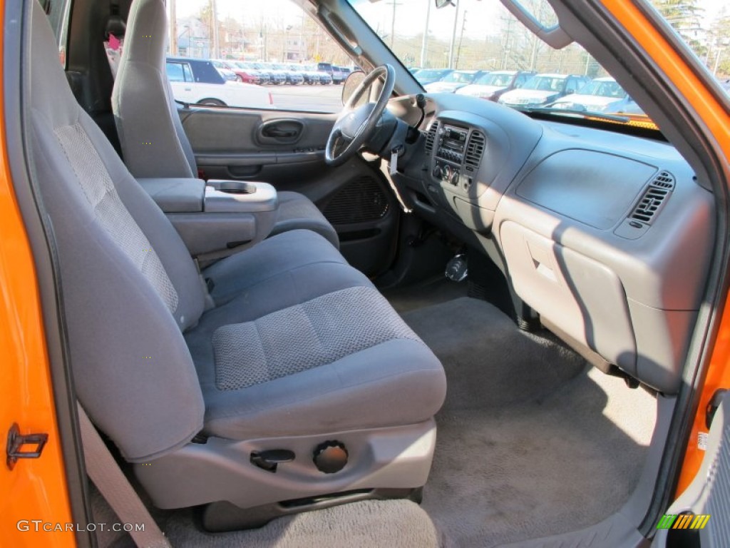 Medium Graphite Grey Interior 2003 Ford F150 XLT Regular Cab Photo #74285716