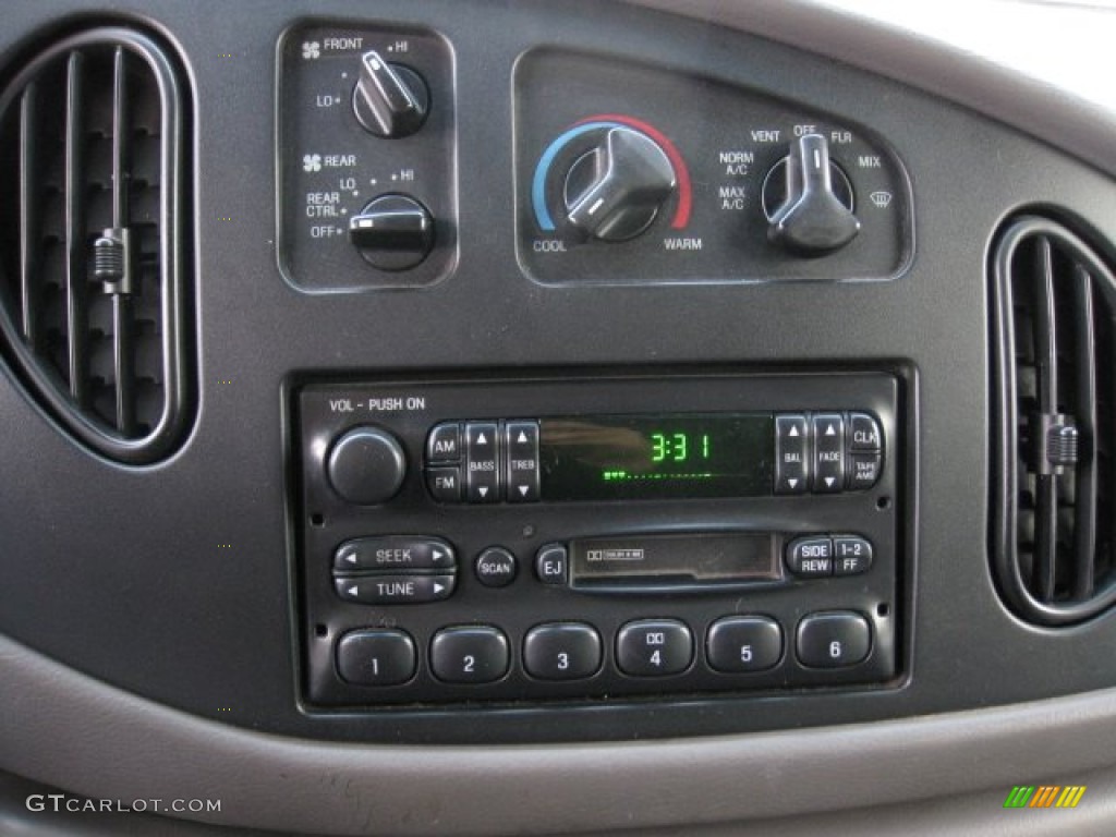 1999 Ford E Series Van E350 Super Duty XLT Extended Passenger Controls Photo #74287891