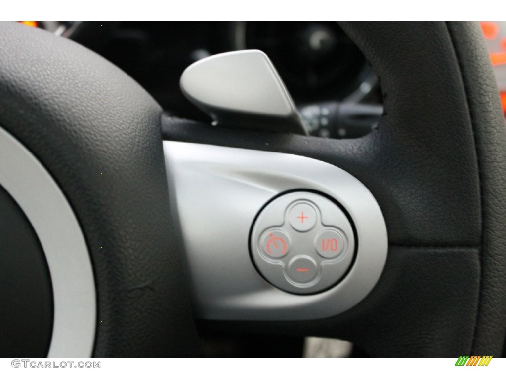 2008 Mini Cooper S Hardtop Controls Photos