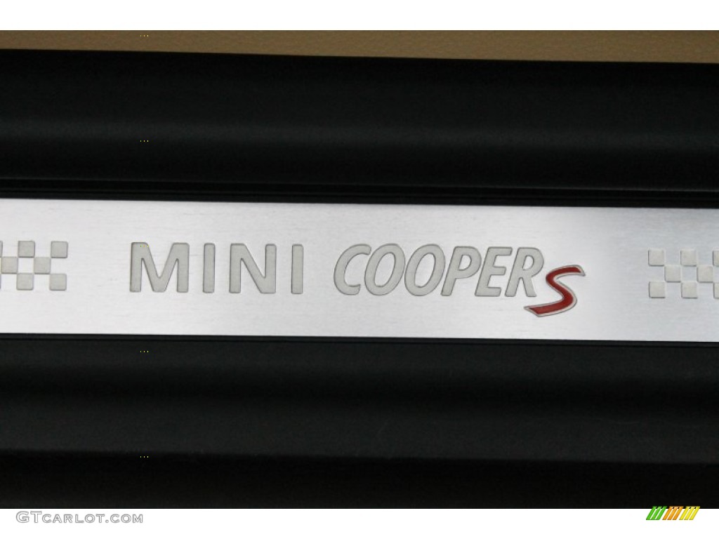 2008 Mini Cooper S Hardtop Marks and Logos Photos