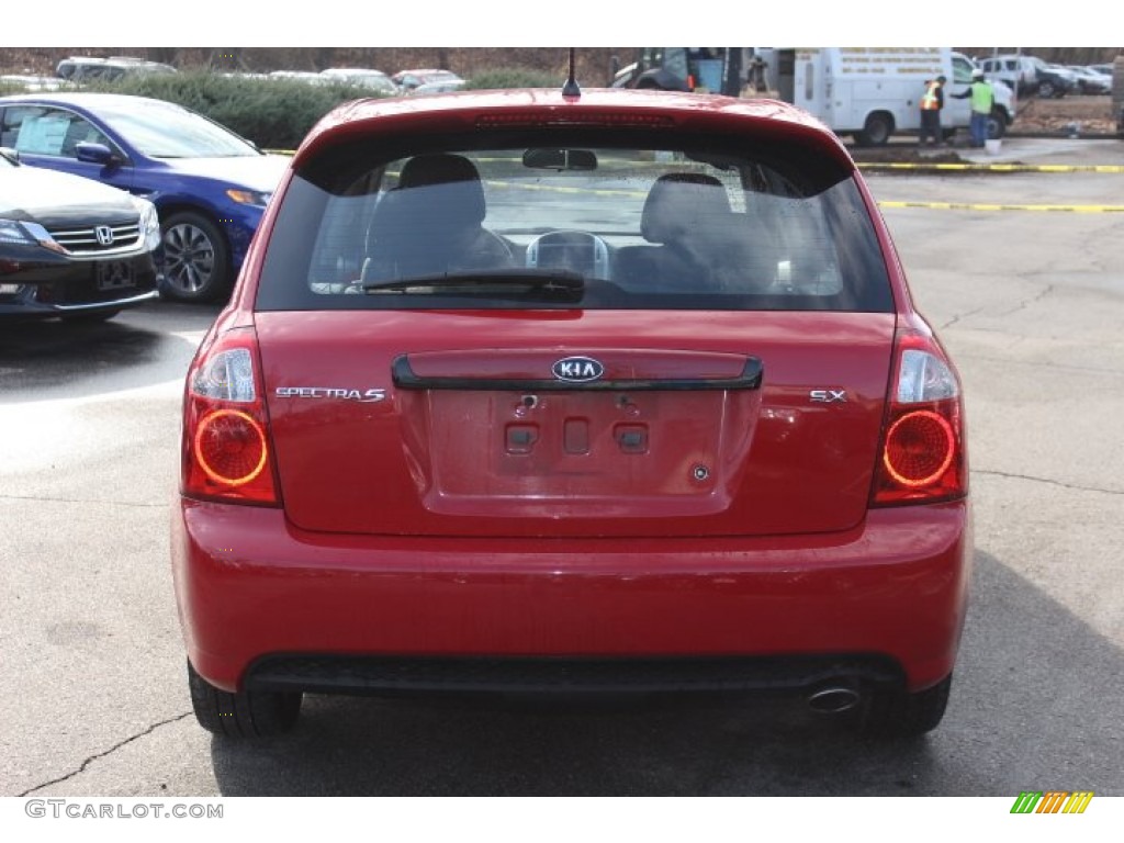 2008 Spectra 5 SX Wagon - Classic Red / Black photo #6