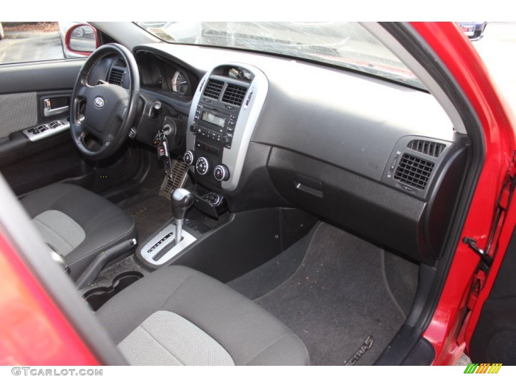 2008 Spectra 5 SX Wagon - Classic Red / Black photo #21