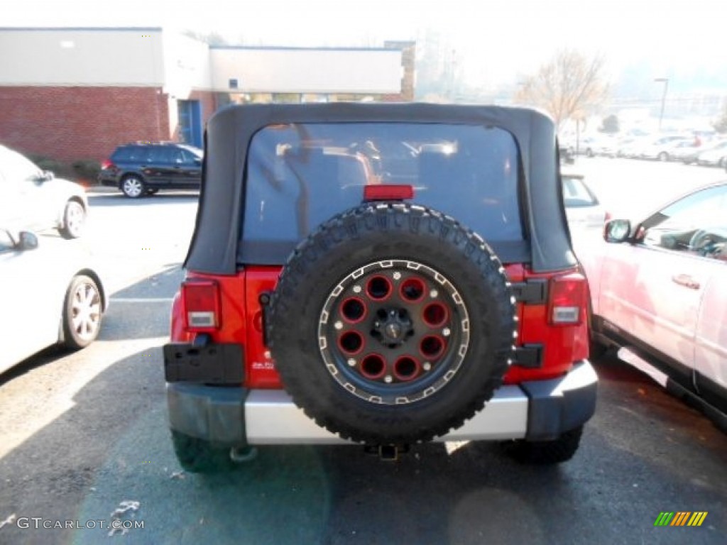 2010 Wrangler Sahara 4x4 - Flame Red / Dark Slate Gray/Medium Slate Gray photo #4