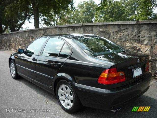 2005 3 Series 325i Sedan - Black Sapphire Metallic / Black photo #3