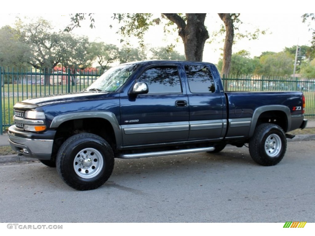 2000 Silverado 2500 LS Extended Cab 4x4 - Indigo Blue Metallic / Medium Gray photo #10